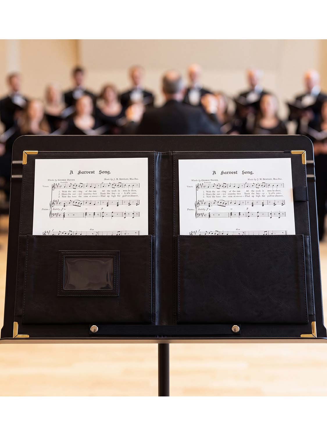 Black Leatherette Deluxe Padded Elastic Band Music Folder with Brass Corners